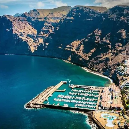 The Stone Apartment, Gigantes, Heated Pool *