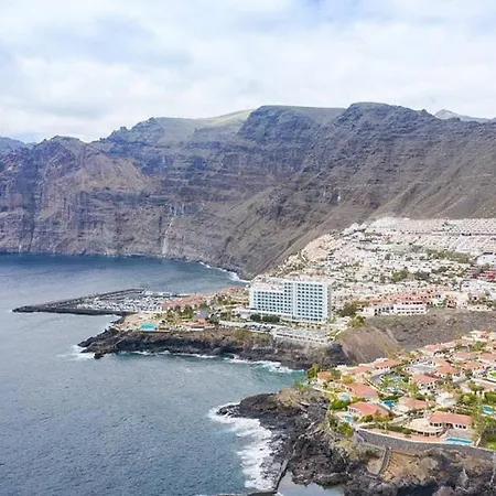 The Stone Apartment, Gigantes, Heated Pool Apartment