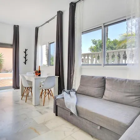The Stone Apartment, Gigantes, Heated Pool Апартаменты Акантиладо-де-Лос-Хигантес